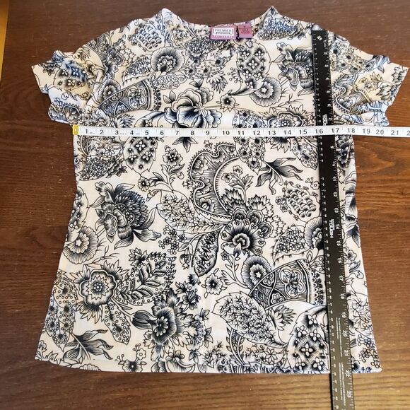 NWOT Premiere‎ International for Ladies M Jacobean Floral Pattern Top Monochrome - Picture 5 of 11